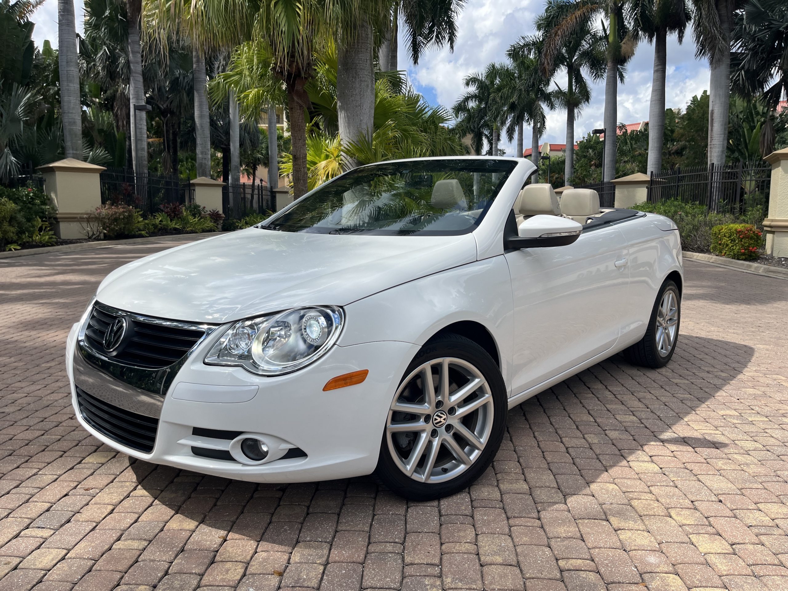 2009 Volkswagen Eos Lux