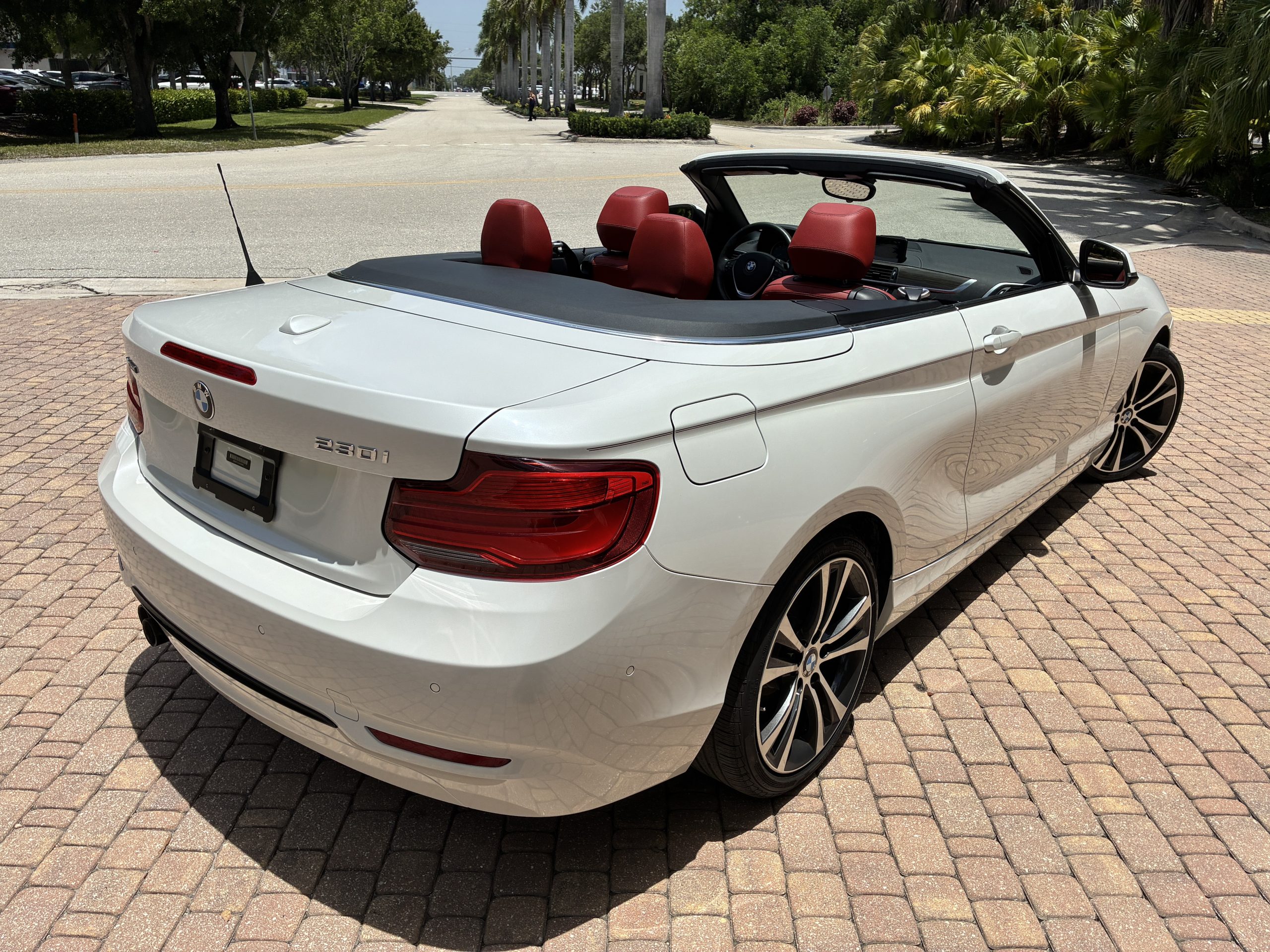 2018 BMW 2 Series 230i - Photo 4