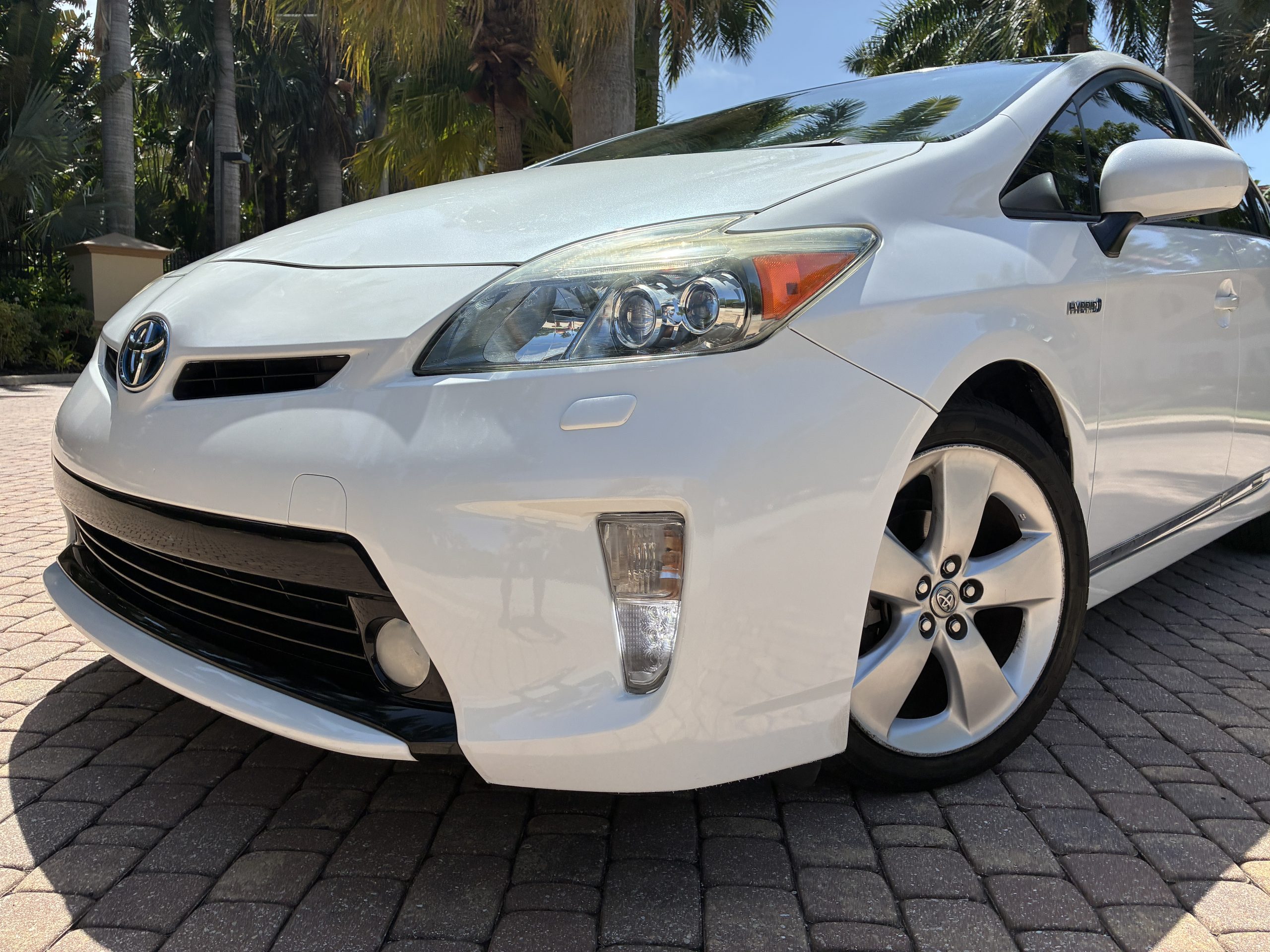 2014 Toyota Prius Five - Photo 7