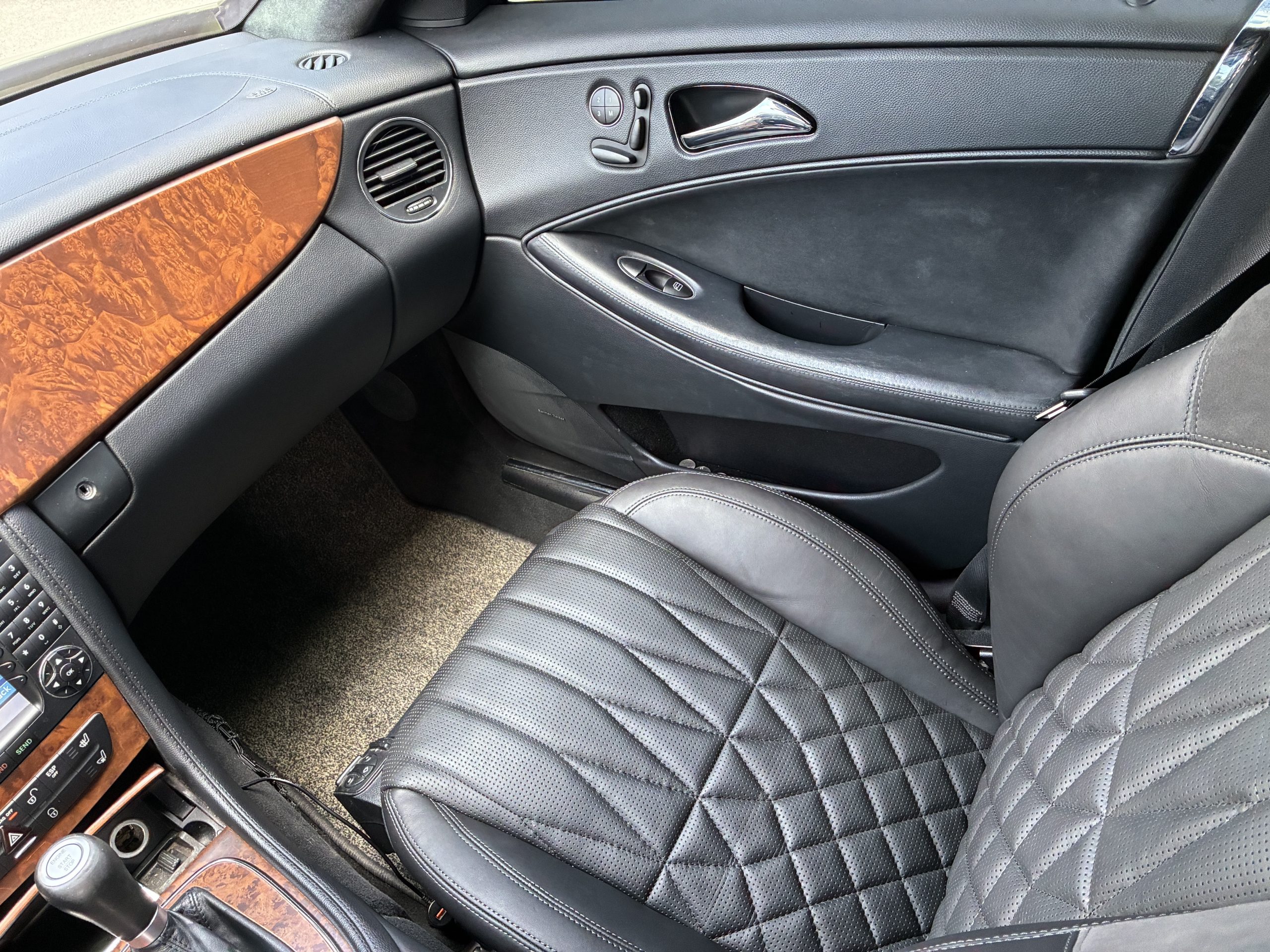 2007 Mercedes-Benz CLS-Class CLS63 AMG - Photo 9